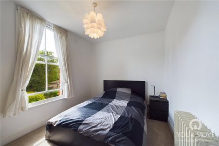 2 bedroom flat to rent - Photo 4