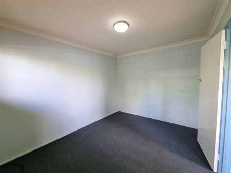 Convenient 2-Bedroom Unit Close to Armidale CBD - Photo 3