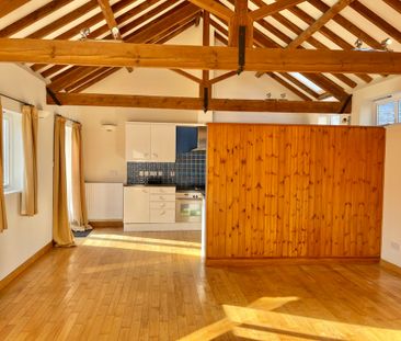 2 bedroom Two Bedroom Property to rent - Photo 3