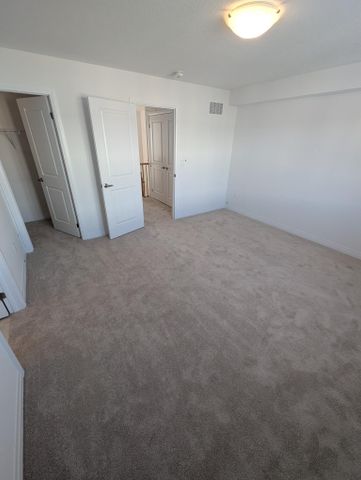 For Lease - 127 Manuel Street, Stratford, Ontario - Photo 2