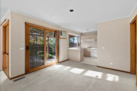 13b Birdwood Street Frankston VIC - Photo 5