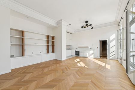 Location Appartement Paris 8 5 Pièces 155 m² - Photo 5