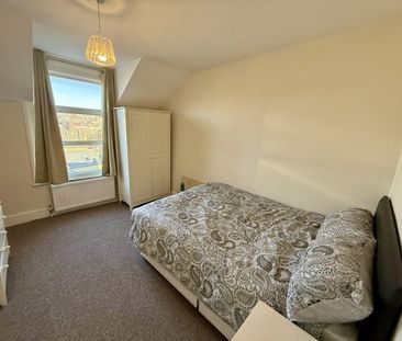 Room in a Shared Flat, Upper Richmond Road, SW15 - Photo 5