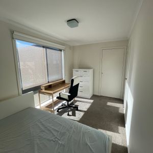 Box Hill South - Photo 2