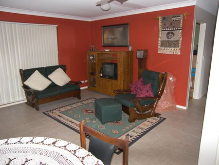 Thornlie - Photo 4