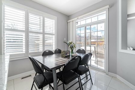 For Lease - 36 Intrigue Trail, Brampton, Ontario - Photo 4