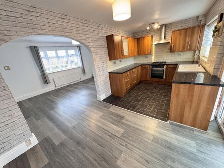 3 bedroom terraced house to rent - Photo 5