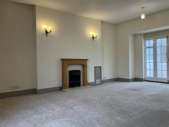 3 bedroom terraced house to rent - Photo 1