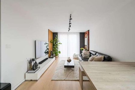 Florian Court, Canning Town, E16 - Photo 2