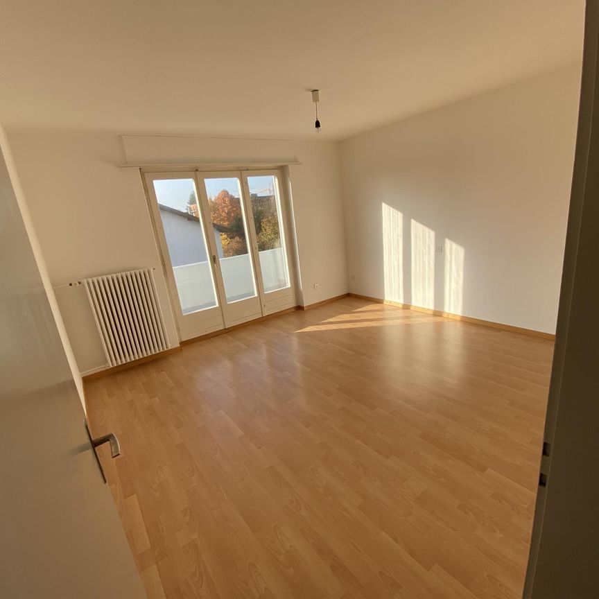 Grosszügige 6.5 Zimmer-Wohnung mit 160 m² und sonnigem Balkon - Photo 1