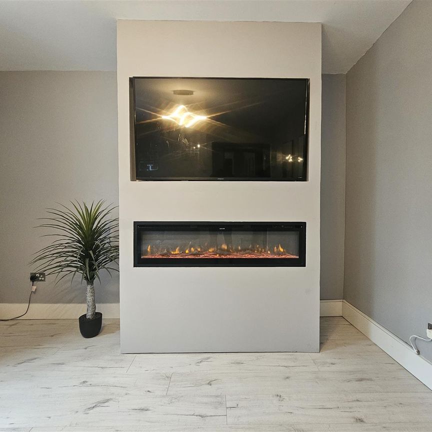 4 Glenfearna Gardens, - Photo 1