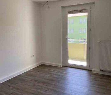 Tolle 2,5 Zimmerwohnung mit Loggia sucht Sie! - Foto 1