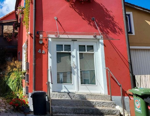 Apartment mitten im Ortskern - Photo 1