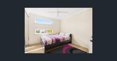 Modern 3-Bedroom Townhouse in Prime Glenfield Location - Photo 4