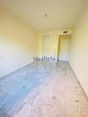 Alquiler de dúplex en Avenida Conde Rudi, 4 Bloque - Photo 5