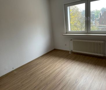 3-Zi.-Wohnung mit Balkon in OB-Sterkrade! - Photo 1