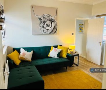 2 bedroom flat to rent - Photo 1