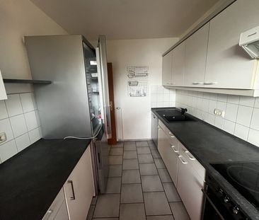 Helle 3-Zimmerwohnung mit großem Balkon in guter Lage! - Photo 1