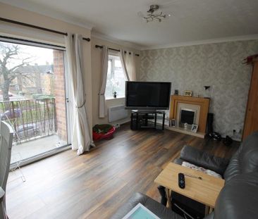 2 bedroom flat to rent - Photo 4