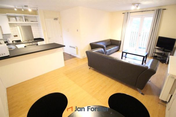 2 Bedroom Apartment - Photo 1