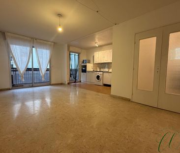 Location longue durée : Grand studio de 33 m2 - balcon - Qua - Photo 4