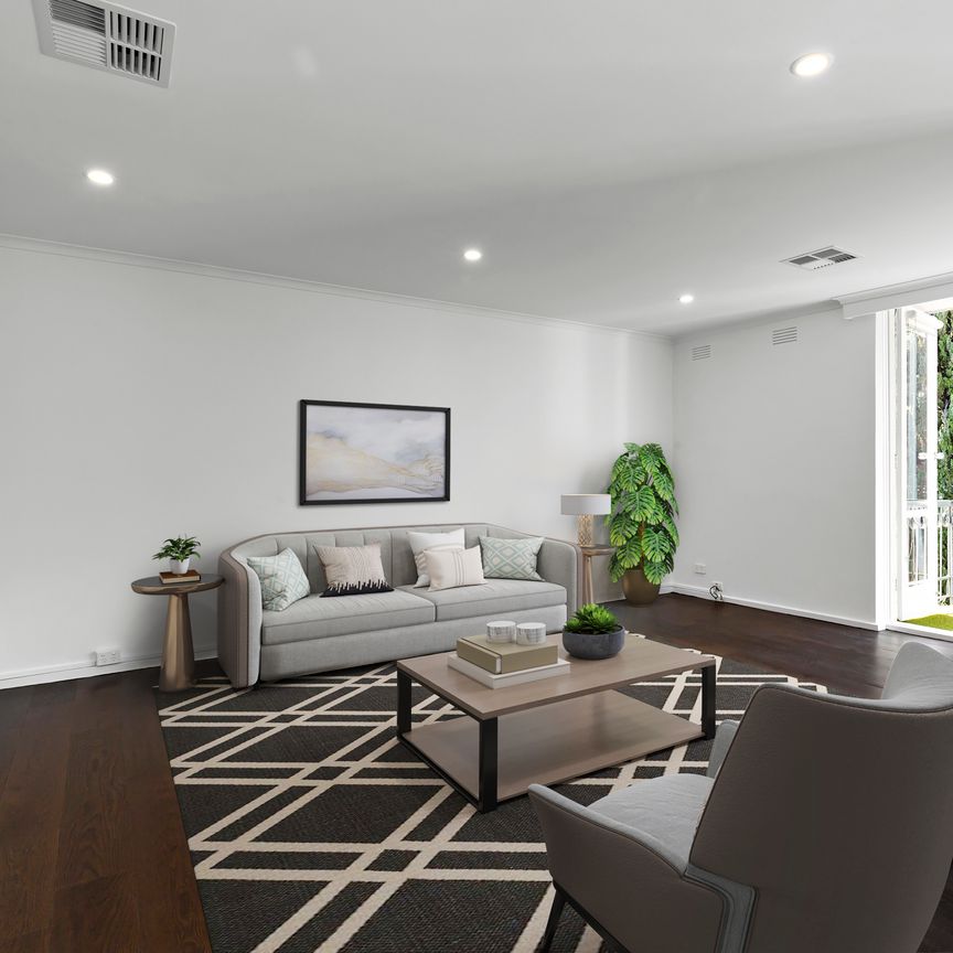 Renovated, Refined and Ready to enjoy - Photo 1