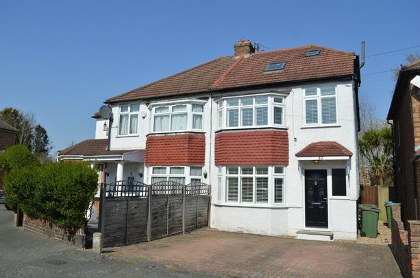 4 bedroom semi-detached house to rent - Photo 1