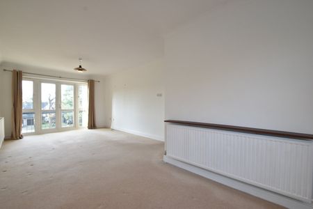 Bridgewater Road, WEYBRIDGE, KT13 - Photo 4