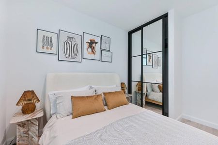 2 bedroom flat to rent - Photo 2