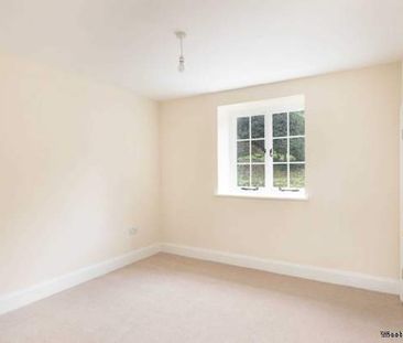 1 bedroom property to rent in Badminton - Photo 4