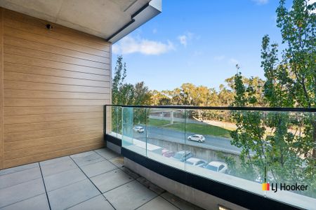 State of the Art Apartment - Photo 5