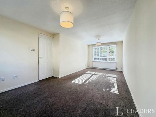 3 bedroom house to rent Holly Walk, Witham, Essex, CM8 - Photo 1