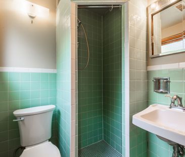 For Lease - 227 Lakeshore Road Unit# Unit #2, Oakville, Ontario - Photo 1