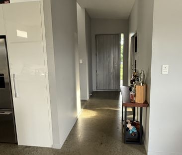 Spinnaker Bay Family Living - Photo 5