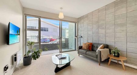 Welcome to the Vela Apartments - Photo 3