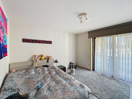 Ruim appartement in het centrum met 3 slpks - Photo 5