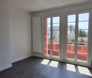 Location Appartement à VOIRON - Photo 3