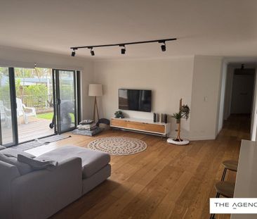 Prime Beachside Apartment in the Heart of Palm Beach - Photo 1