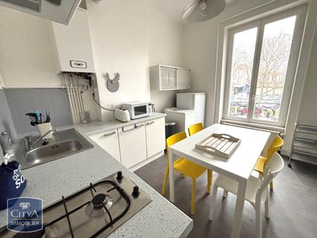 Location Appartement 4 pièces 67m² ST ETIENNE 42100 - Photo 3