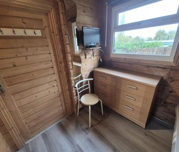 1 bedroom property to rent - Photo 1