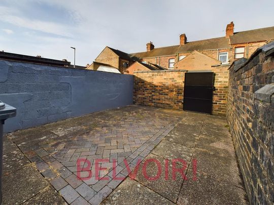 2 bedroom terraced house to rent - Photo 1