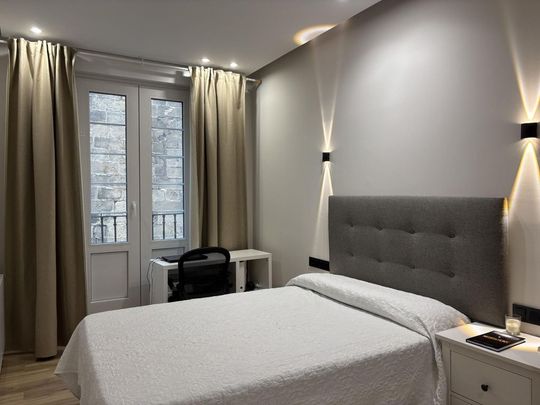 4 room luxury Flat for rent in Bilbao, Spain - Foto 1