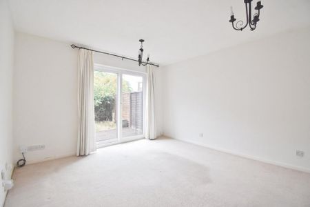 2 bedroom end of terrace house to rent - Photo 5