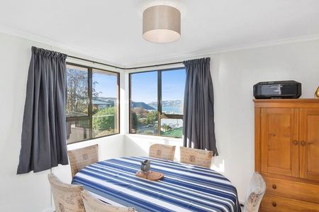 Beautiful 3BR Home in Popular Belleknowes! - Photo 4