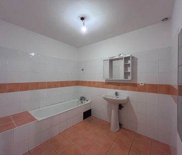 Location Appartement 4 pièces 97m² - Photo 3