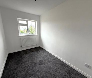 2 bedroom semi-detached house to rent - Photo 2