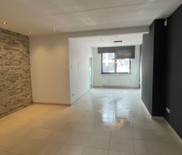 Huis te huur in Hasselt voor € 1.300 met 3 slaapkamers - Photo 3