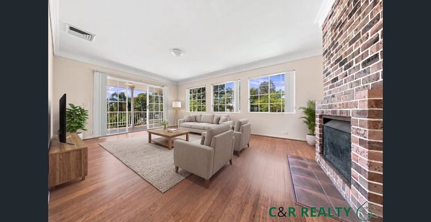 Spacious triple-leveling 5-bedroom family home - Photo 1
