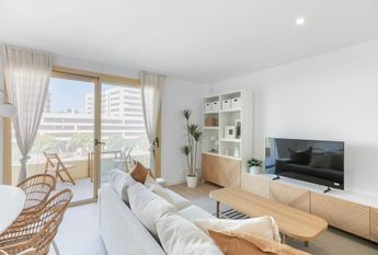 Carrer de Pi i Margall, Badalona, Catalonia 08912