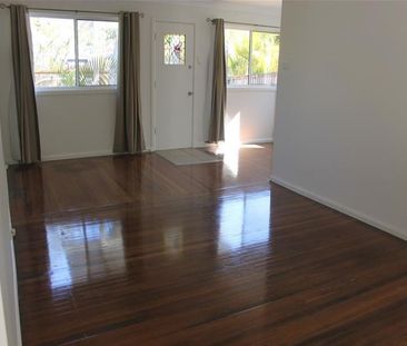 18 Lido Avenue, Narrabeen NSW 2101 - House For Rent | Domain - Photo 1